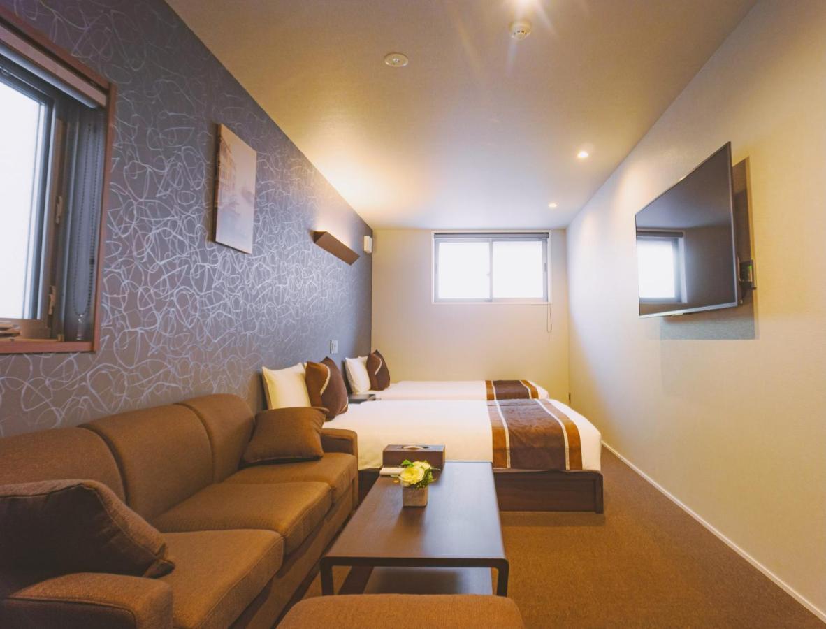 Grand Base Hakata Bay Aparthotel Fukuoka  Exteriör bild
