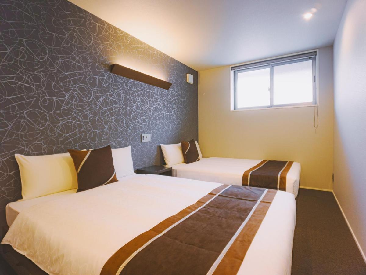 Grand Base Hakata Bay Aparthotel Fukuoka  Exteriör bild